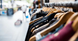 Clothes shopping rail