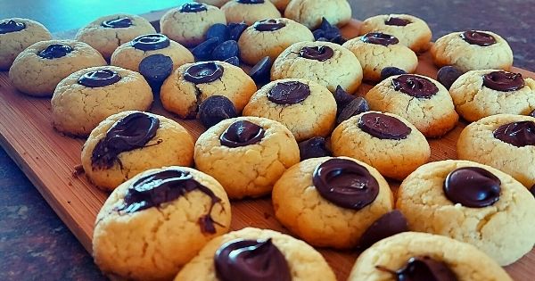 Dark Chocolate Button Cookies