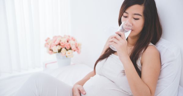 Pregnant drink water