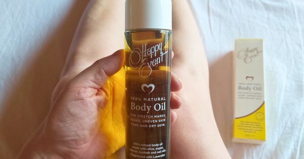 Happy Event body oil application